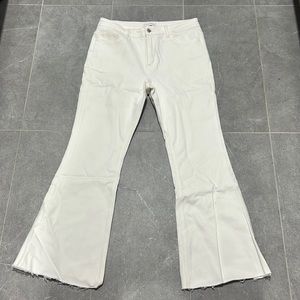 SIZE 31 FLYING MONEY WHITE JEANS